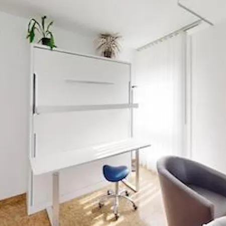 Homestay Ueber Den Daecher Von *