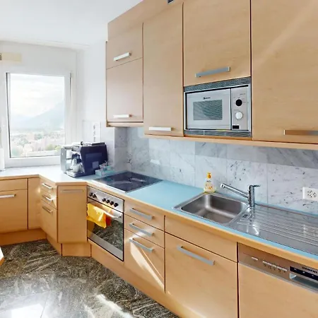 Ueber Den Daecher Von Séjour chez l'habitant *